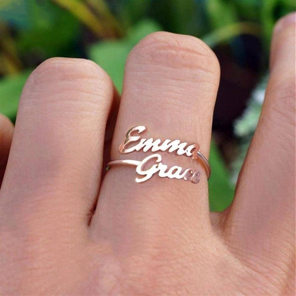 LOANYA Ring mit zwei eingravierten Namen Loanya Roségold