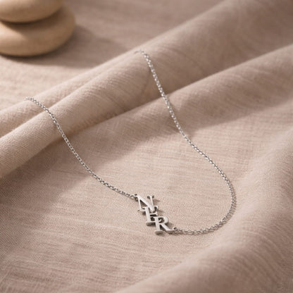 Collier monogramme personnalisé à trois initiales