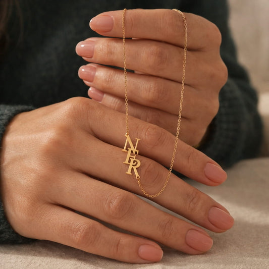 Collier monogramme personnalisé à trois initiales
