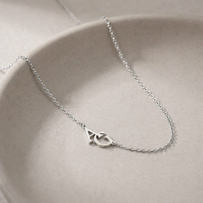 Collier monogramme personnalisé à trois initiales