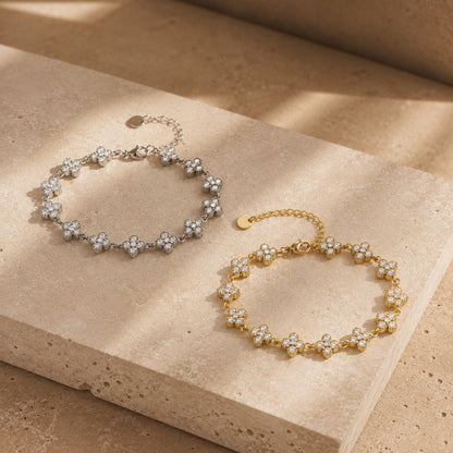 Bracelet trèfle avec zircons
