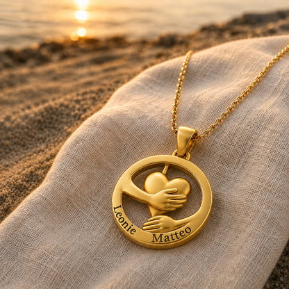Collier Cœur Enlacé – Gravure Personnalisée